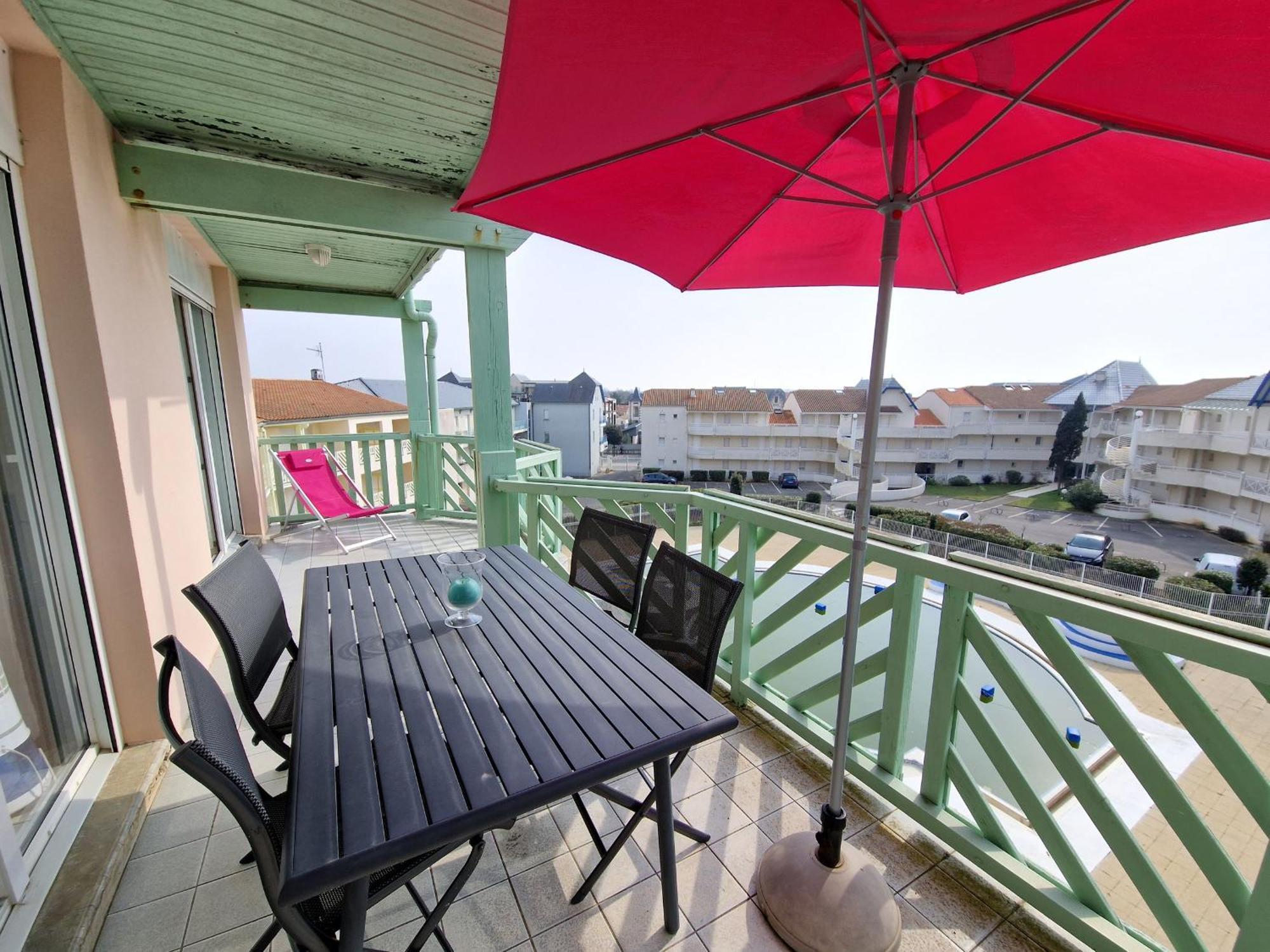Appartement Avec Piscine, Tennis & Balcon, Centre-Ville Chatelaillon-Plage, 6 Pers, 2 Ch - Fr-1-706-17 Exterior photo